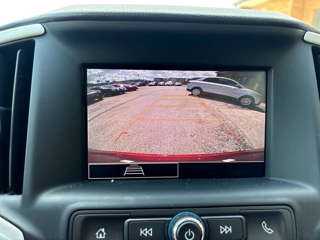 Used 2024 GMC Terrain SLE AWD/4WD image 29