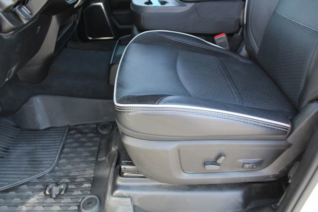 Used 2025 RAM 2500 Laramie AWD/4WD image 45