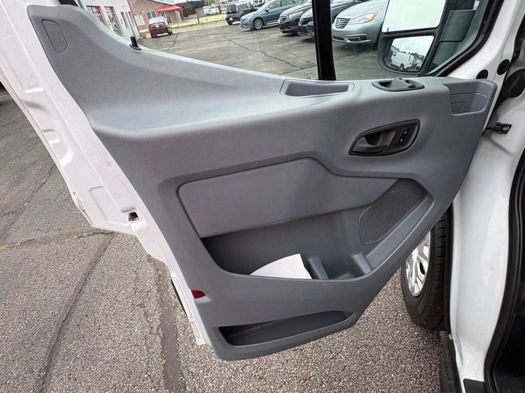 Used 2019 Ford Transit 350 XLT RWD image 9