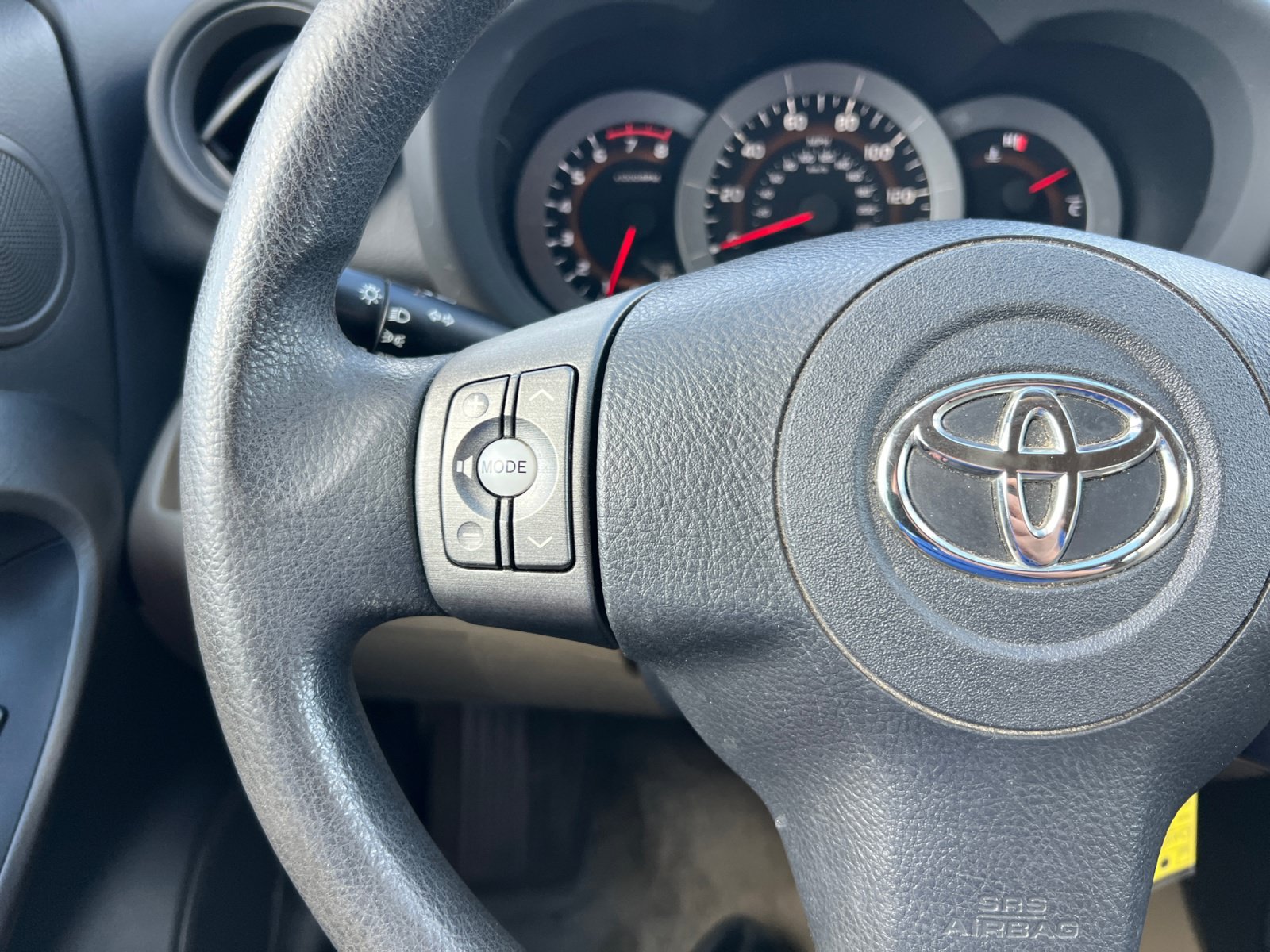 Used 2012 Toyota RAV4 4WD w/ Value Pkg image 29