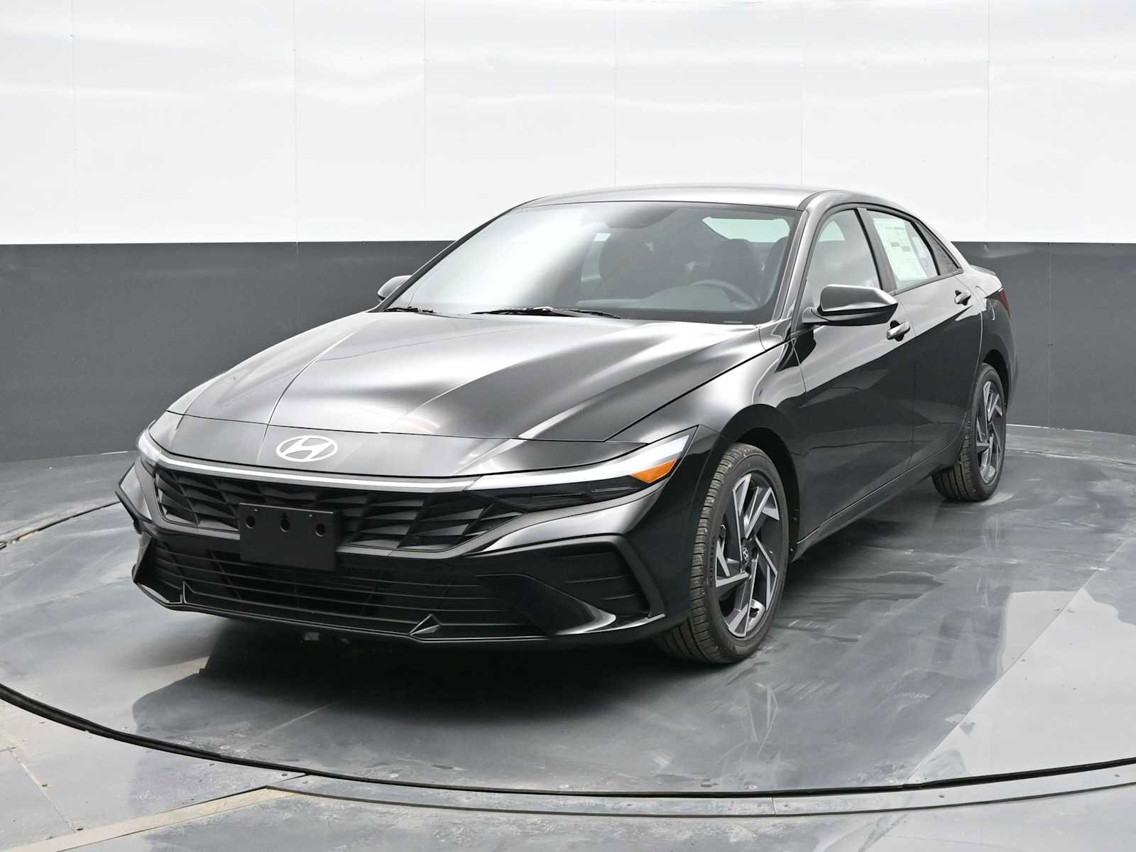 Certified 2025 Hyundai Elantra Sport w/ Cargo Package