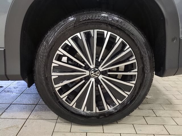 Used 2025 Volkswagen Tiguan S AWD/4WD image 25