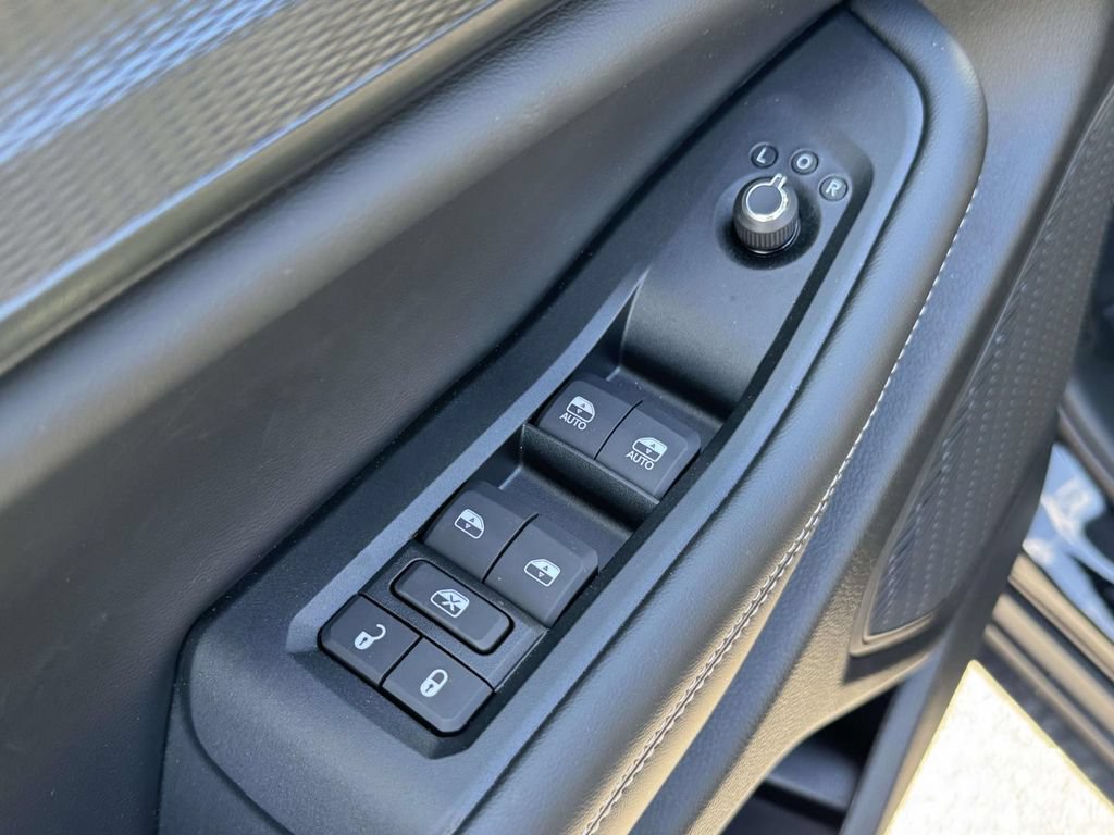 New 2025 Jeep Grand Cherokee 4WD image 28