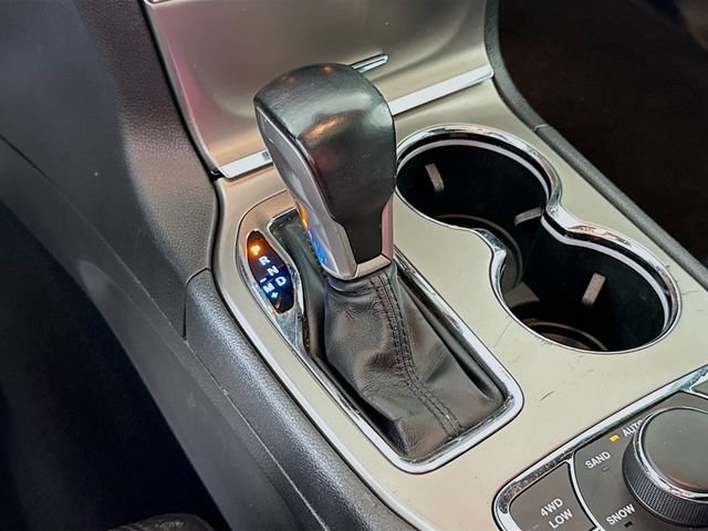 Used 2021 Jeep Grand Cherokee Limited AWD/4WD image 19