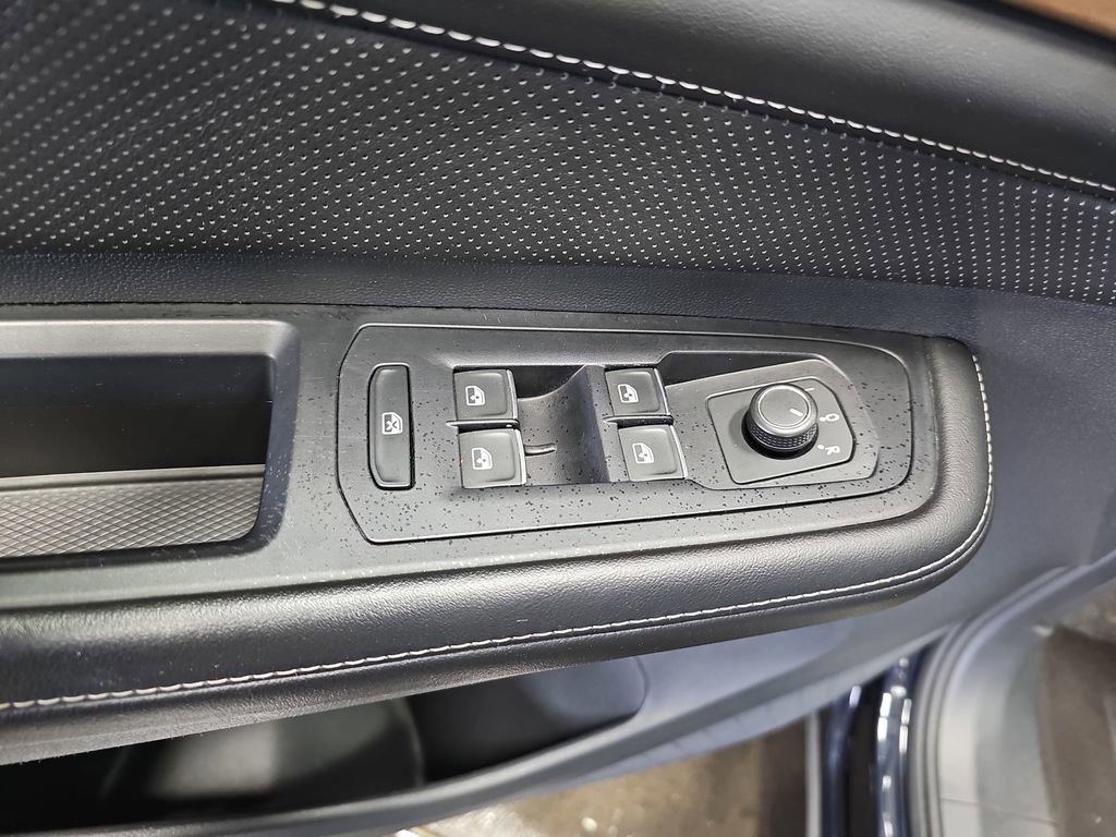 Used 2024 Volkswagen Atlas SE FWD image 28