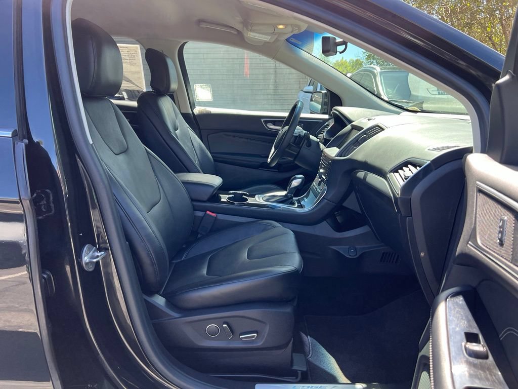 Used 2015 Ford Edge Titanium AWD/4WD image 21