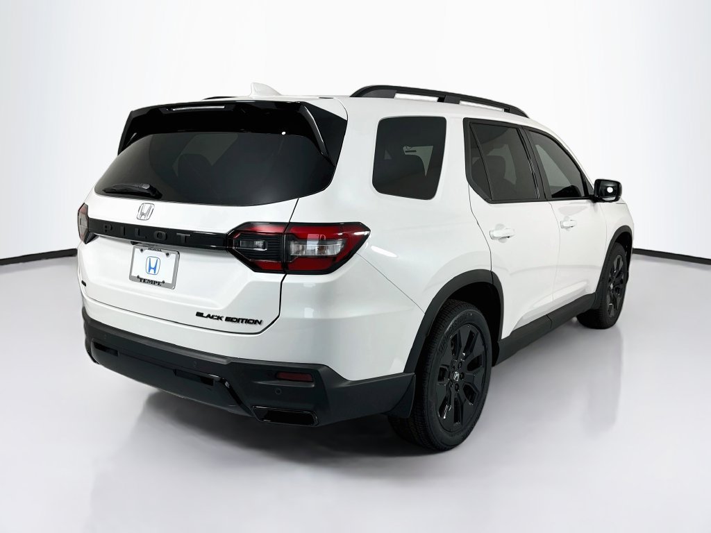 New 2026 Honda Pilot Black Edition image 5