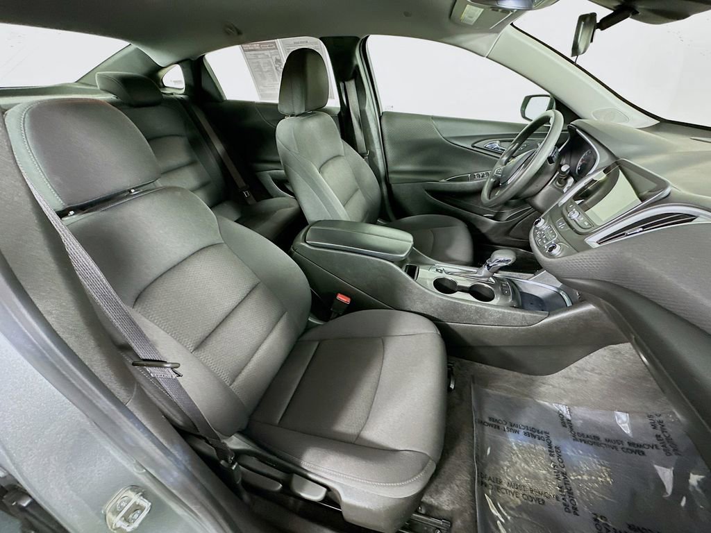 Used 2024 Chevrolet Malibu LT image 33