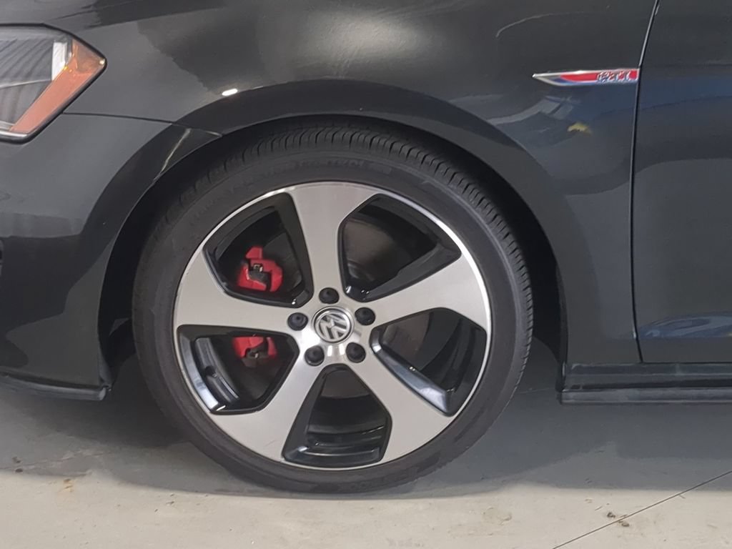 Used 2015 Volkswagen GTI S FWD image 17