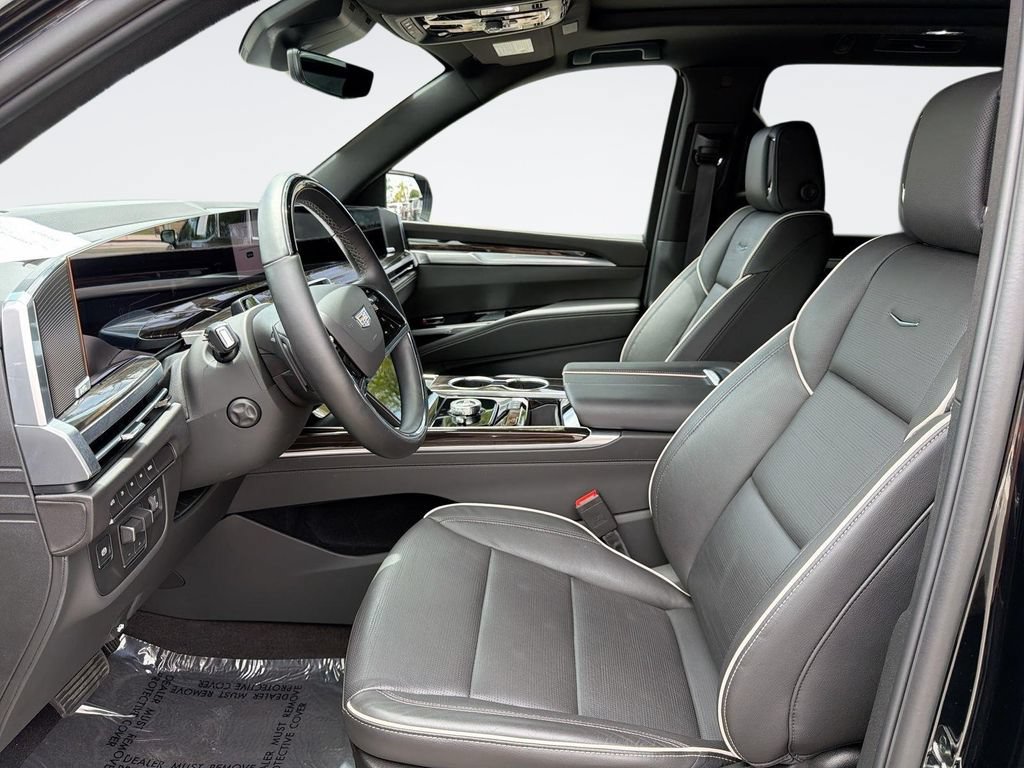Certified 2026 Cadillac Escalade ESV Luxury AWD/4WD image 23