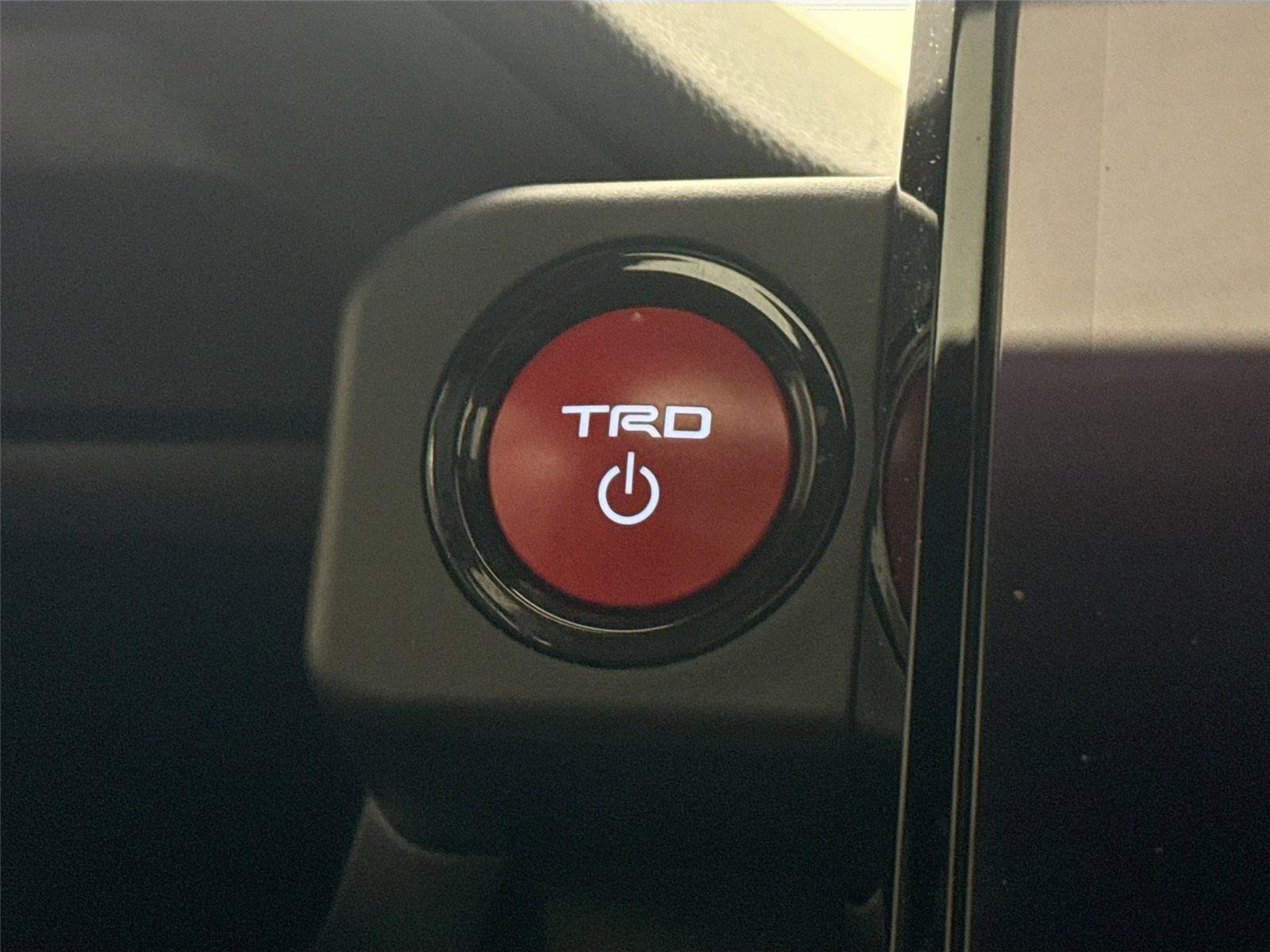 Certified 2025 Toyota Tacoma TRD Sport w/ TRD Sport Upgrade Package image 23