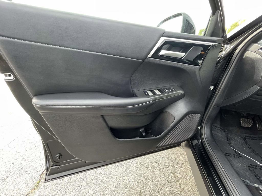 Used 2024 Mitsubishi Outlander SE Black Edition image 25