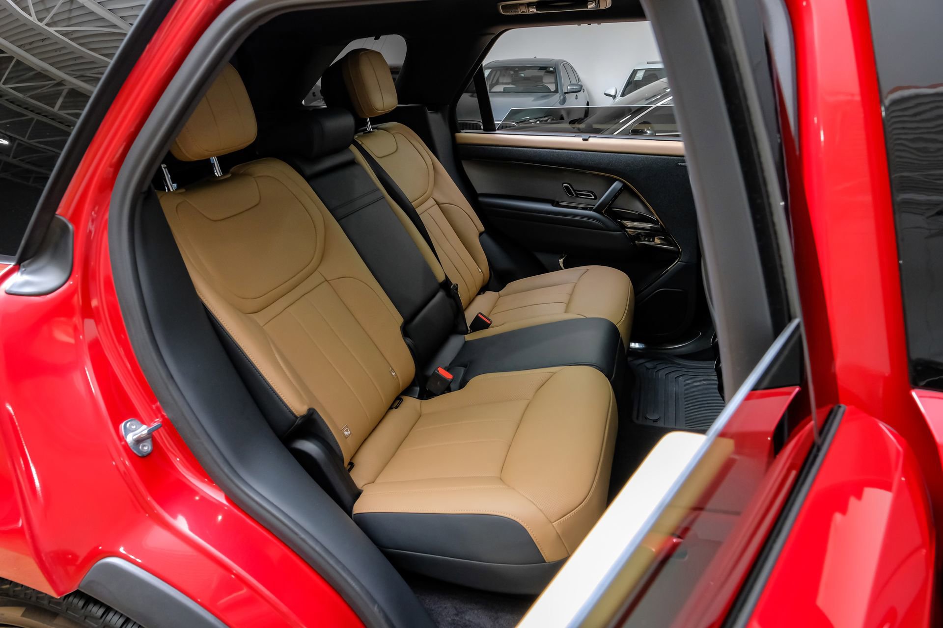 Used 2024 Land Rover Range Rover Sport Dynamic SE image 38