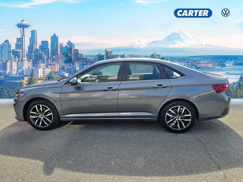 Used 2025 Volkswagen Jetta SE FWD image 6