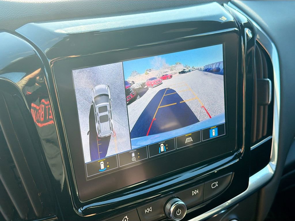 Used 2023 Chevrolet Traverse LT w/ LT Premium Package image 14