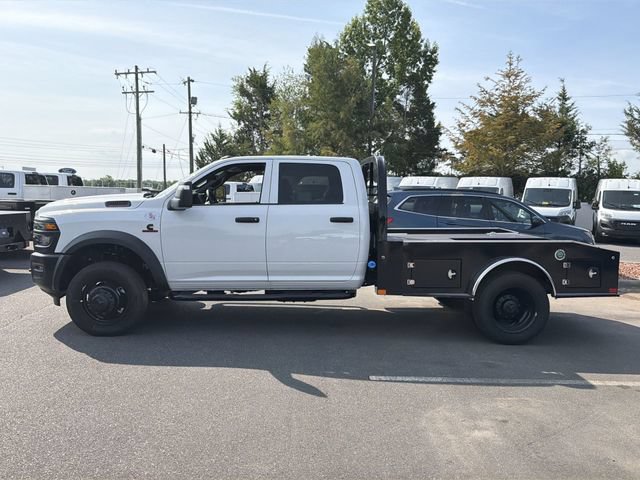 New 2026 RAM 5500 Tradesman AWD/4WD image 10