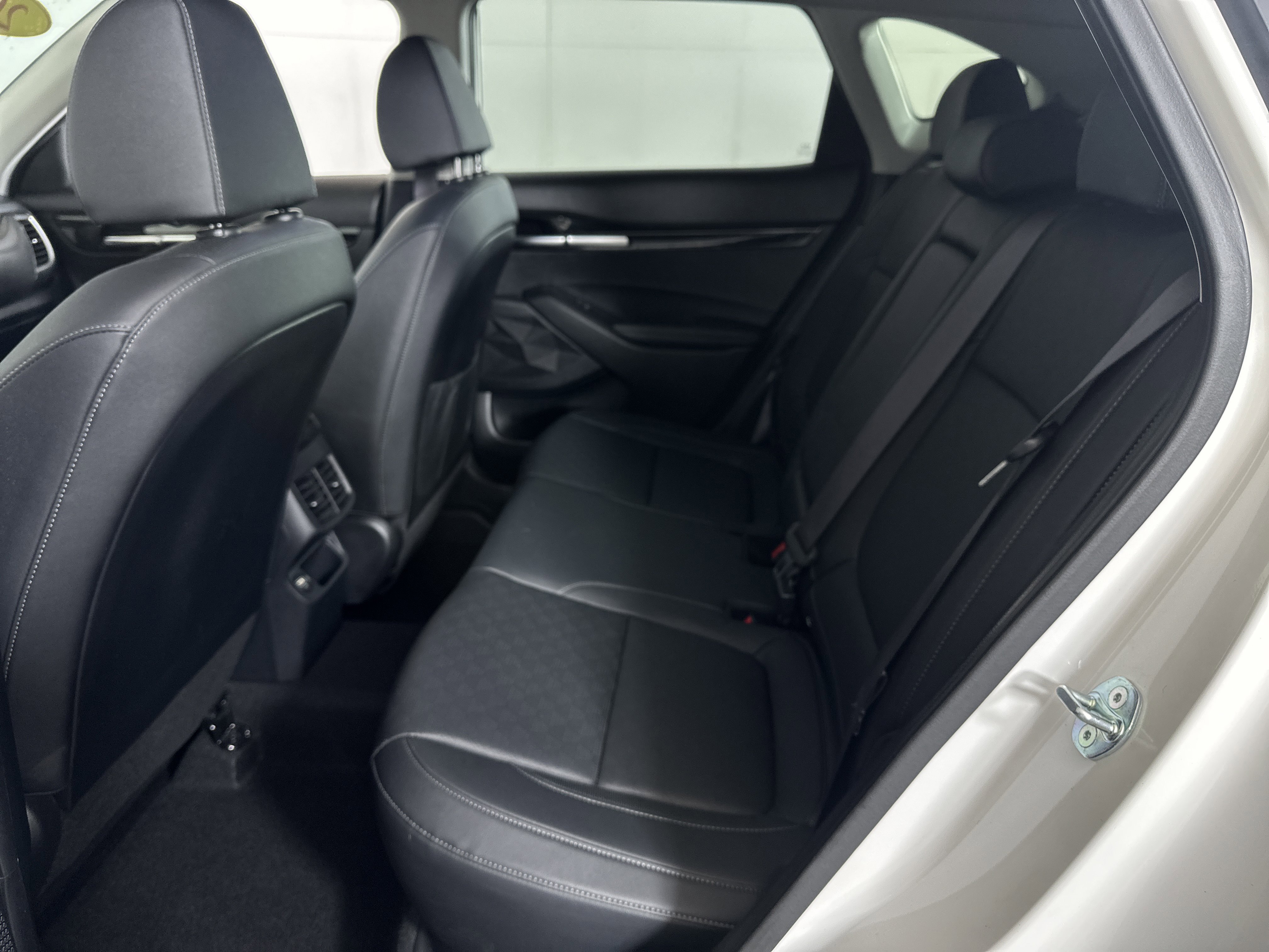 Certified 2023 Kia Seltos SX w/ SX Sunroof Package image 7