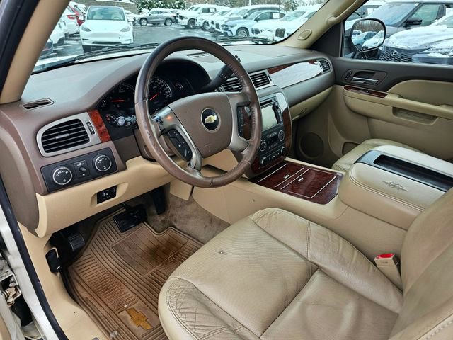 Used 2010 Chevrolet Suburban LTZ image 14