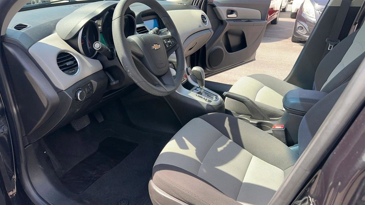 Used 2016 Chevrolet Cruze LS image 19