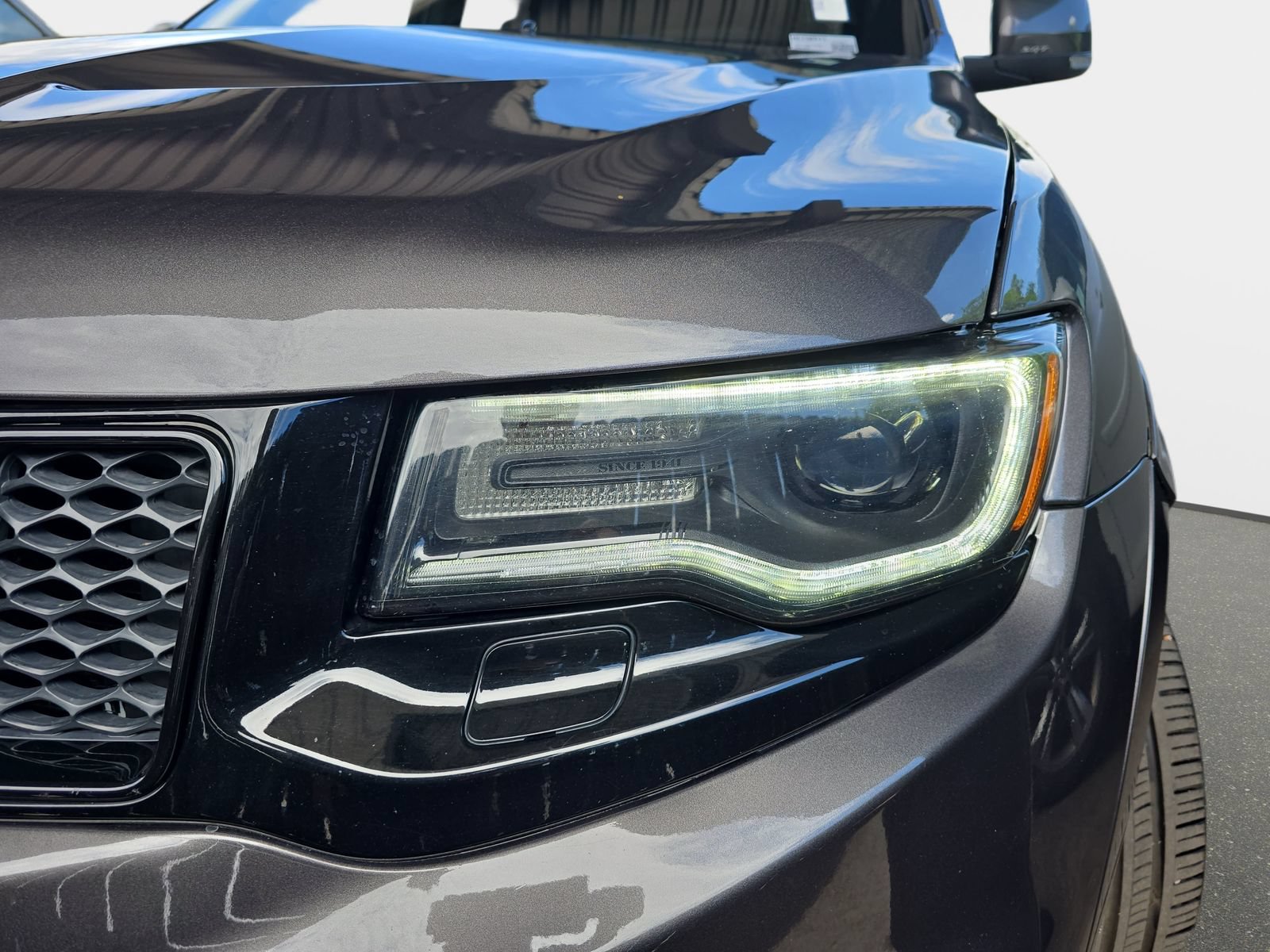 Used 2017 Jeep Grand Cherokee SRT w/ Trailer Tow Group IV AWD/4WD image 34