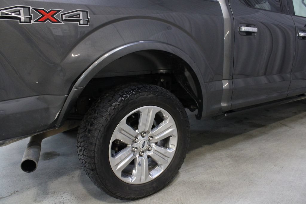 Used 2019 Ford F150 Lariat w/ Equipment Group 502A Luxury AWD/4WD image 26