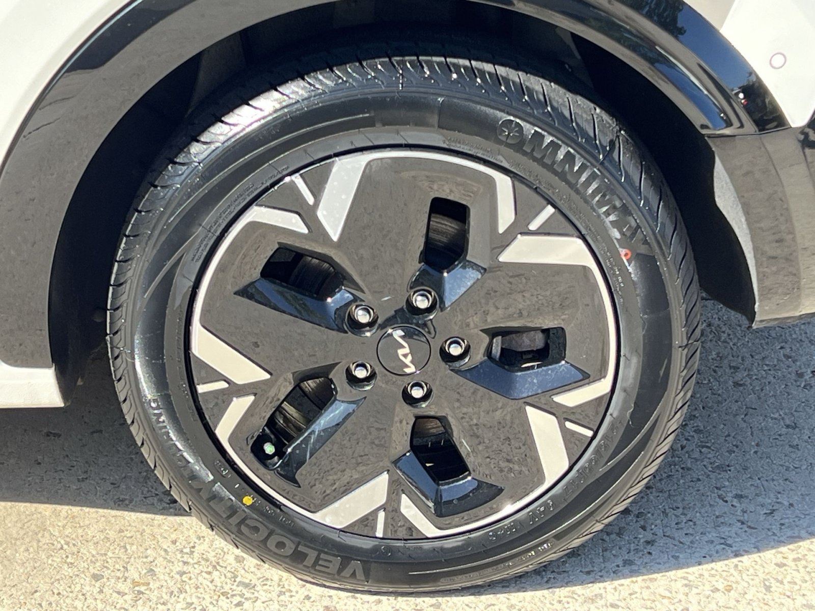 Used 2023 Kia Niro Wave w/ Wave Preserve Package FWD image 17