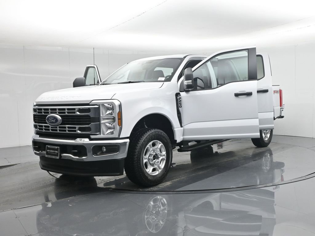New 2026 Ford F250 XLT w/ FX4 Off-Road Package AWD/4WD image 34