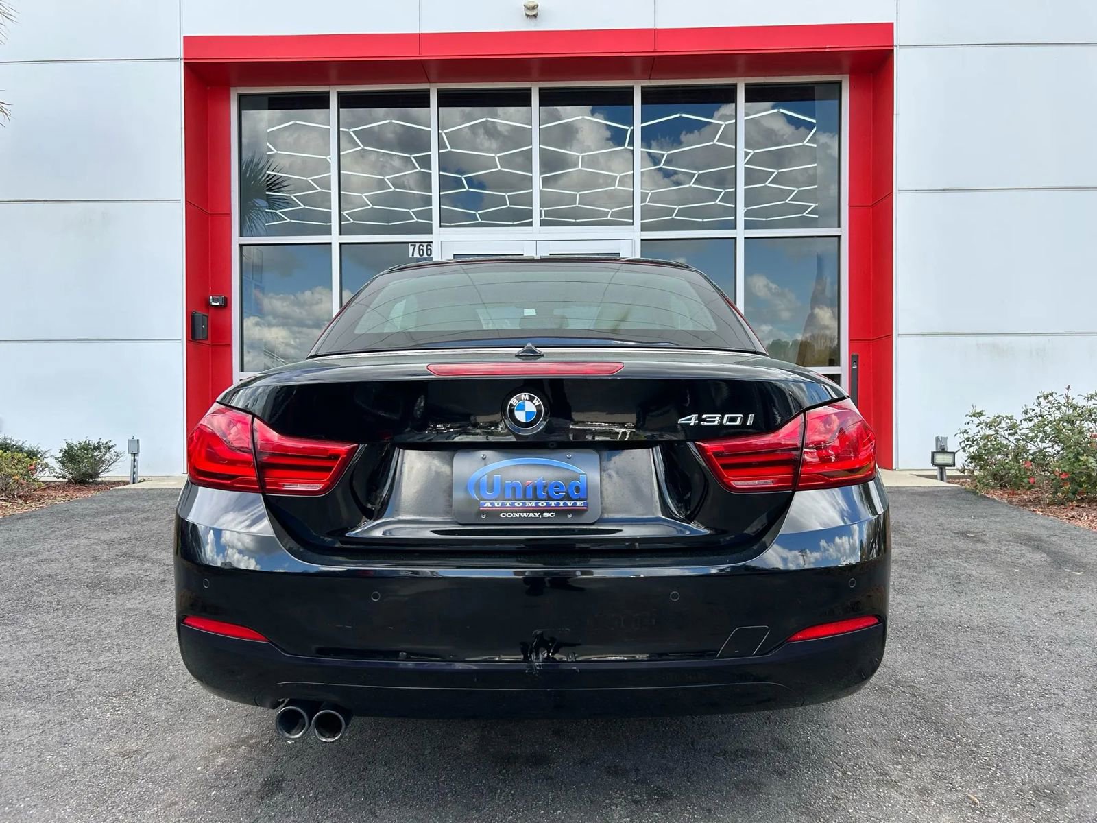 Used 2019 BMW 430i Convertible w/ Convenience Package image 5