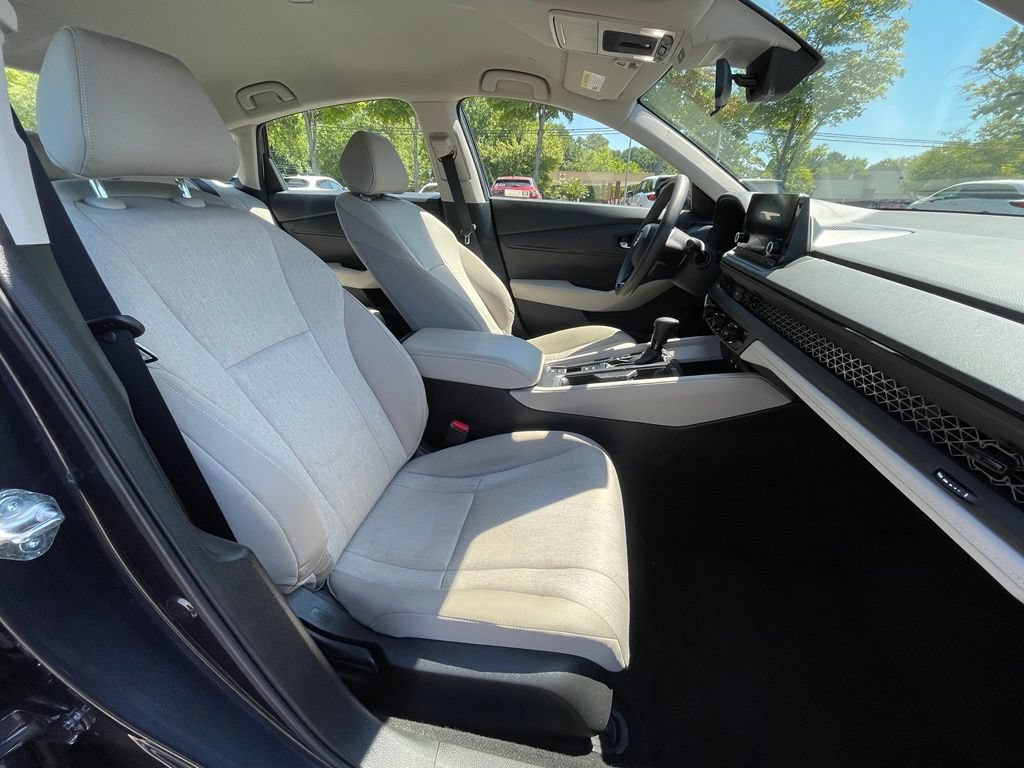 Certified 2025 Honda Accord LX image 32
