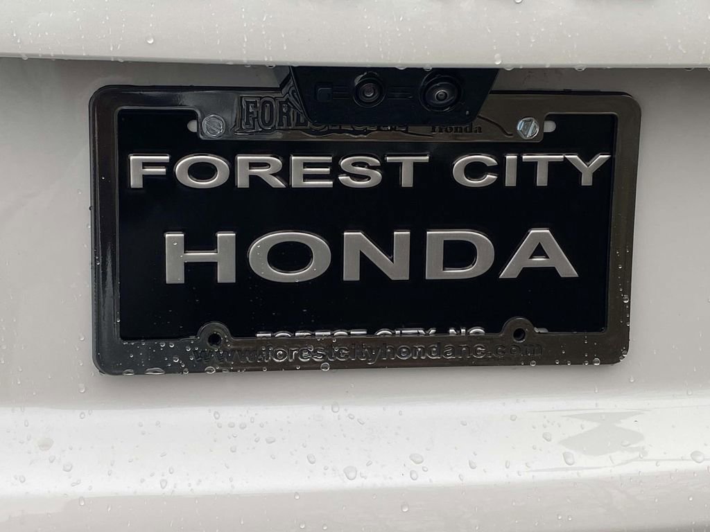Used 2025 Chevrolet Suburban High Country AWD/4WD image 31