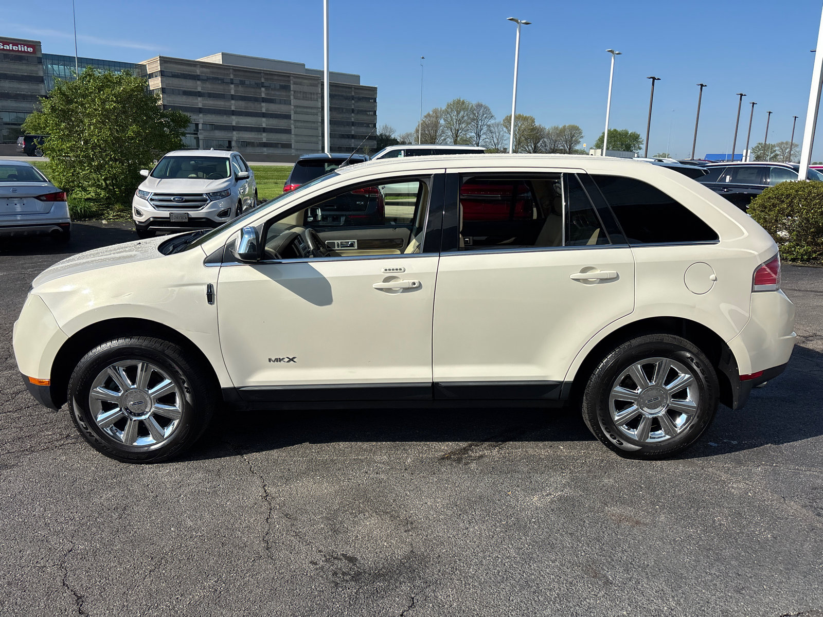 Used 2008 Lincoln MKX 2WD image 4