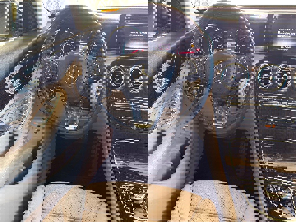 Used 2017 Mercedes-Benz GLC 300 image 25