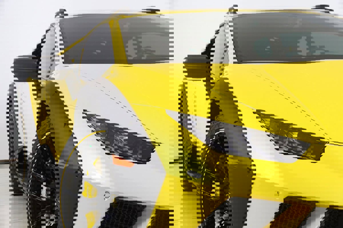 Used 2024 Lamborghini Huracan Sterrato image 25