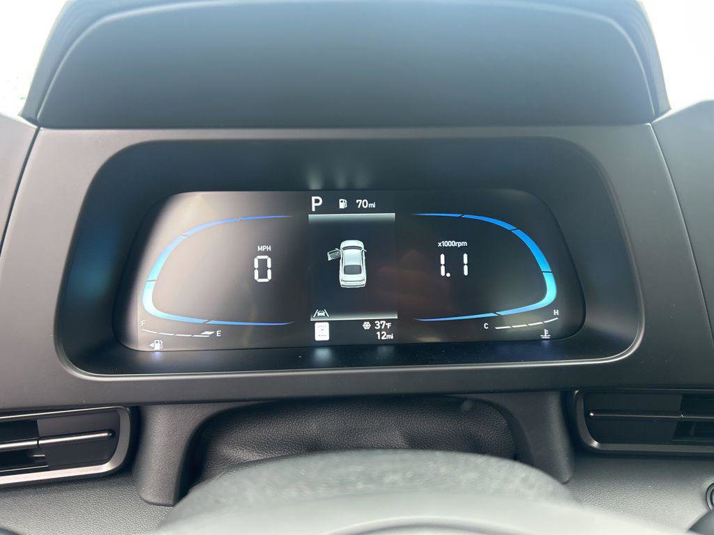 New 2026 Hyundai Elantra SEL Sport Premium image 9