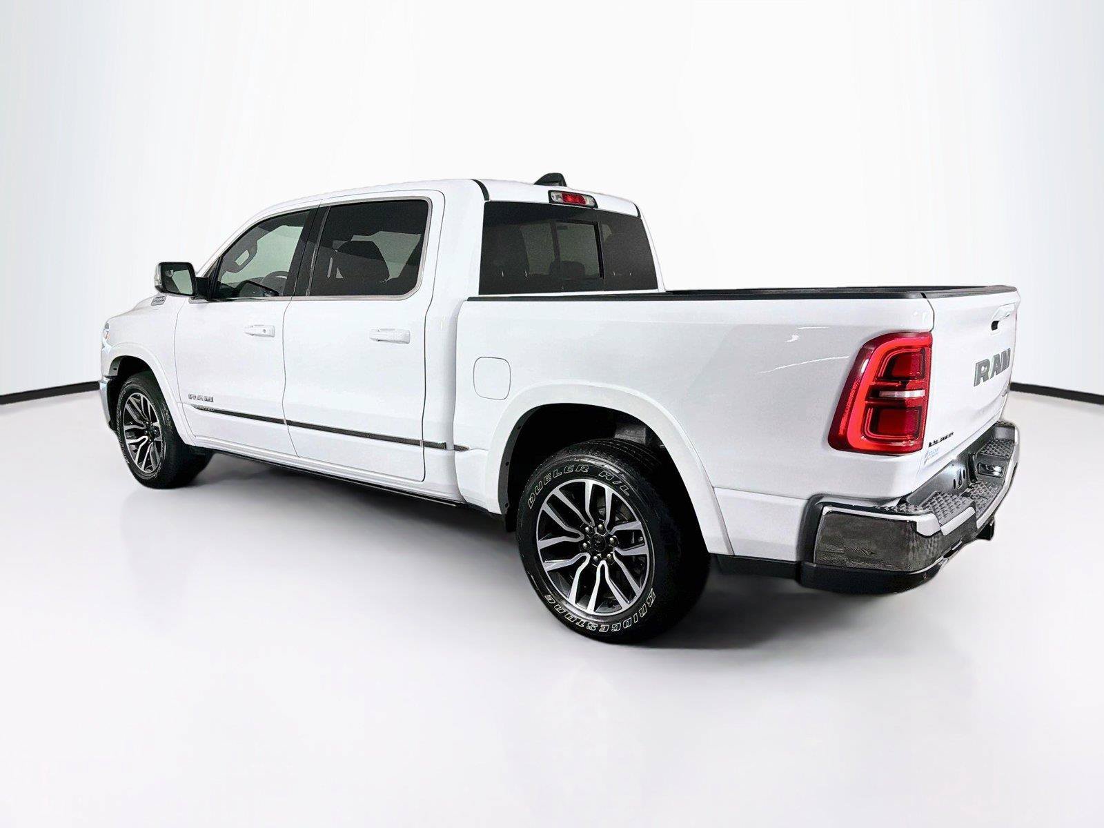 Used 2026 RAM 1500 Limited AWD/4WD image 9