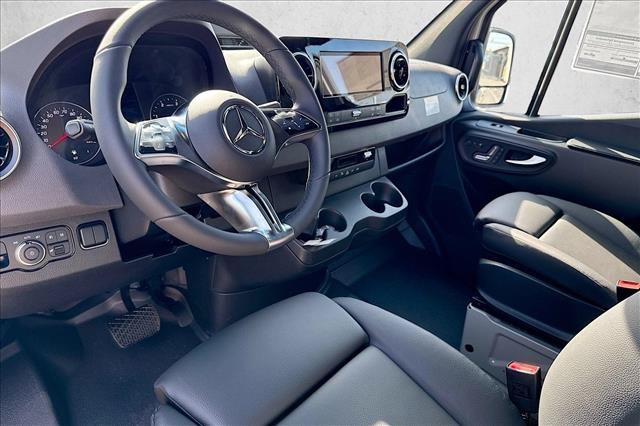 New 2026 Mercedes-Benz Sprinter 2500 image 9