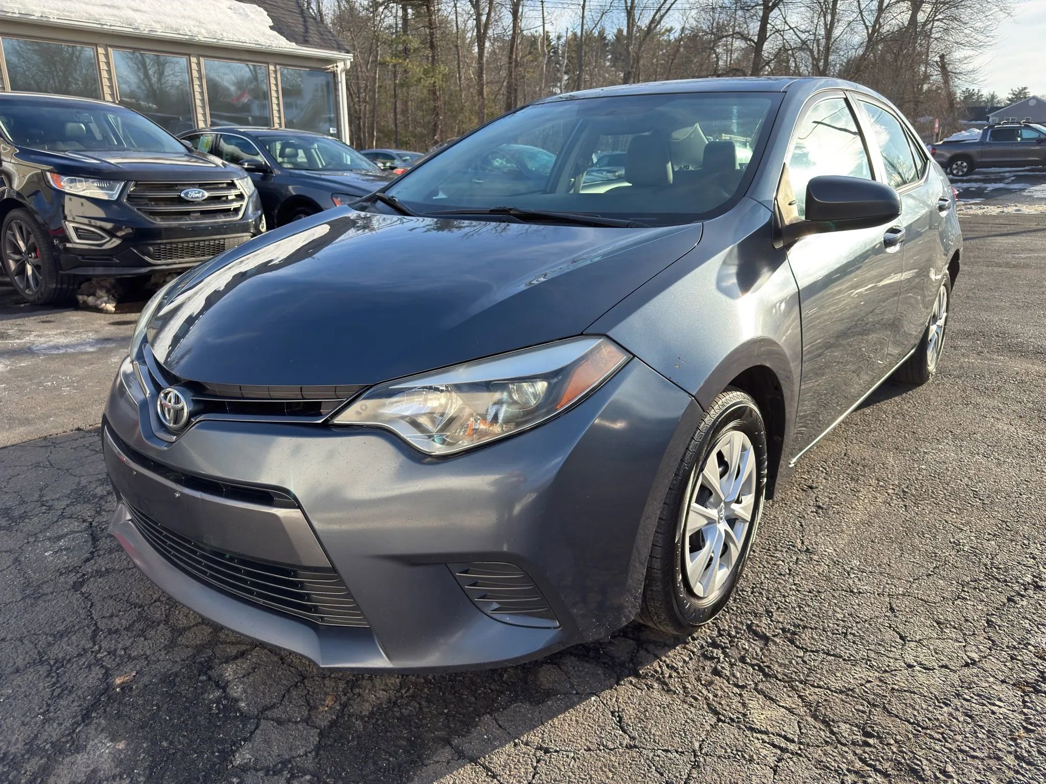 Used 2015 Toyota Corolla LE image 3