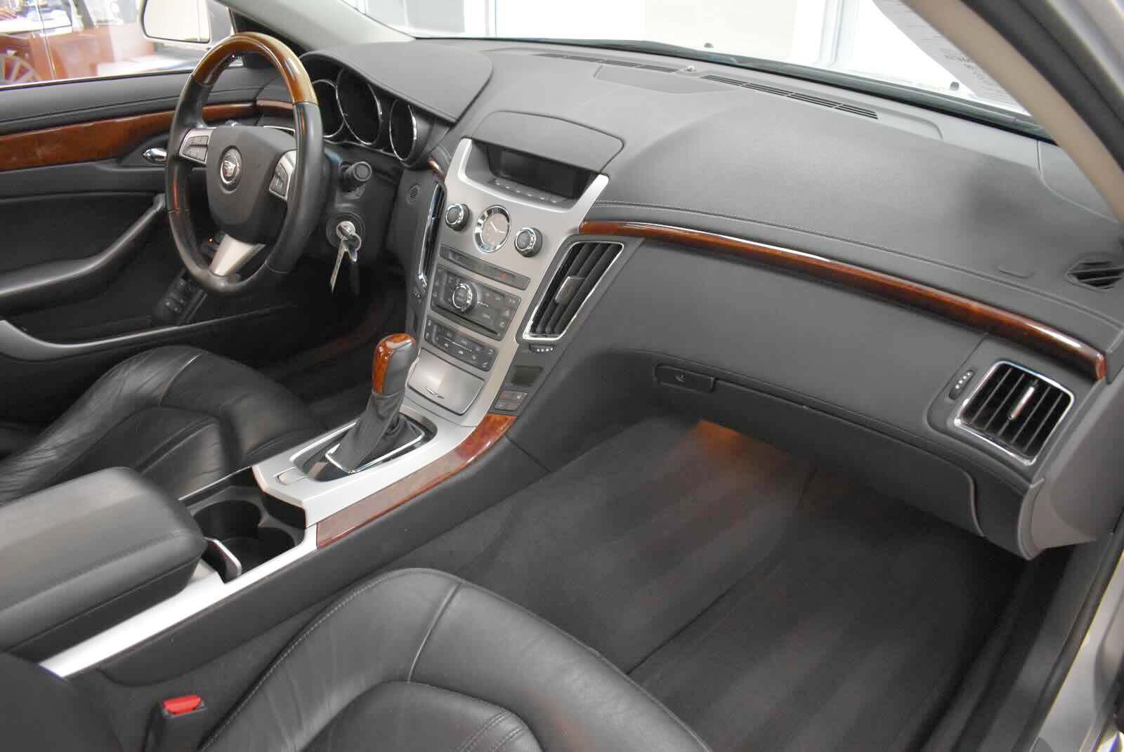 Used 2010 Cadillac CTS Luxury AWD/4WD image 37