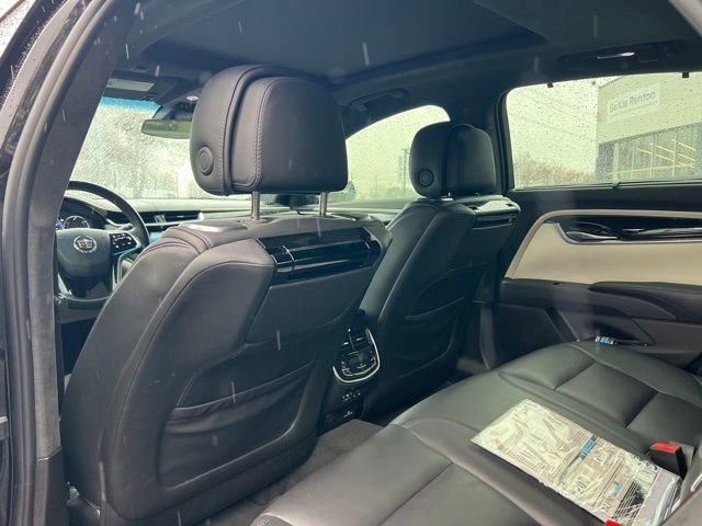 Used 2014 Cadillac XTS Platinum image 9