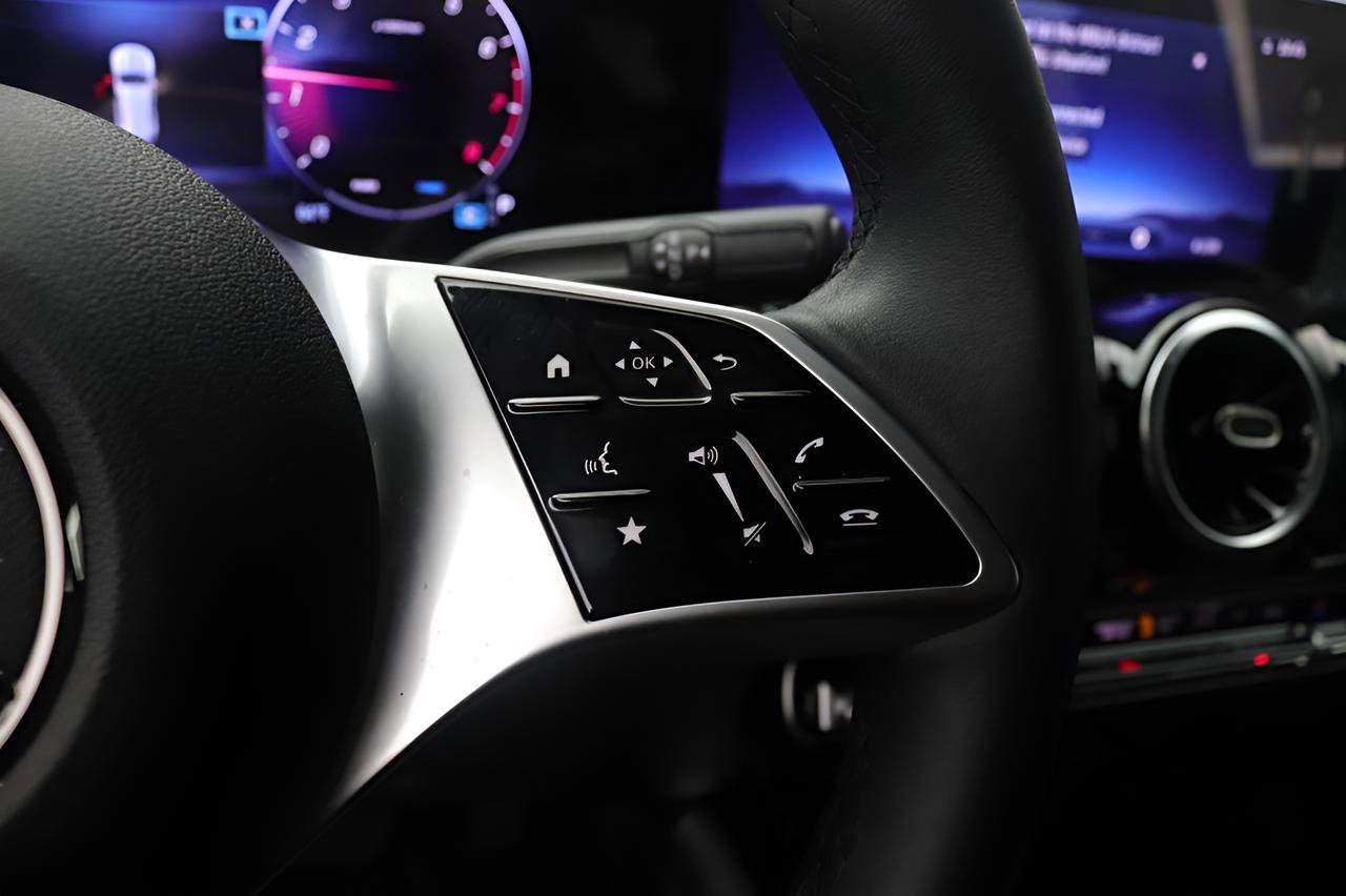 Certified 2026 Mercedes-Benz GLB 250 image 12