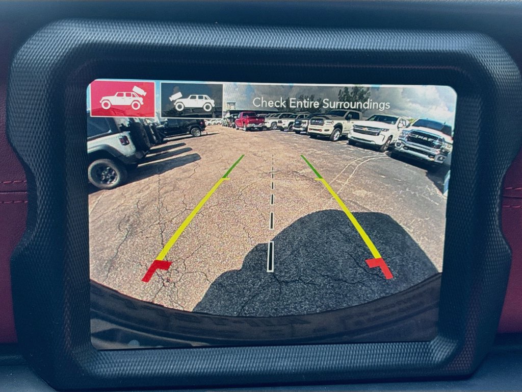 Used 2023 Jeep Wrangler Unlimited Rubicon 4xe AWD/4WD image 15