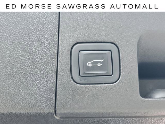 Certified 2022 Cadillac XT4 Premium Luxury w/ Enhanced Visibility Package image 10