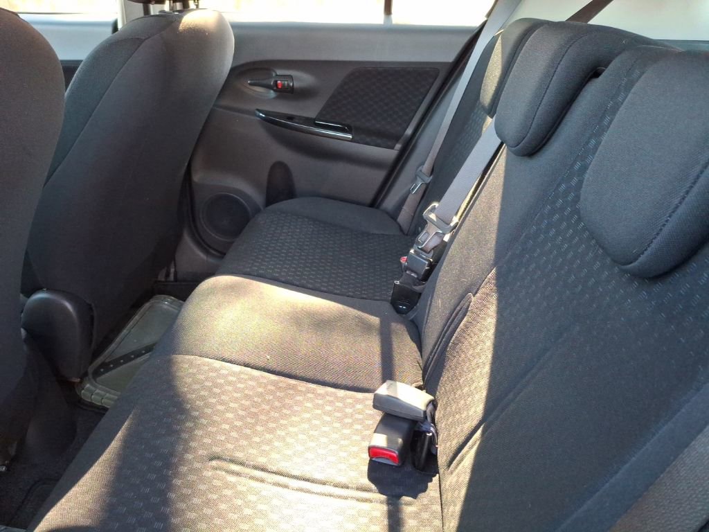 Used 2010 Scion xD image 7
