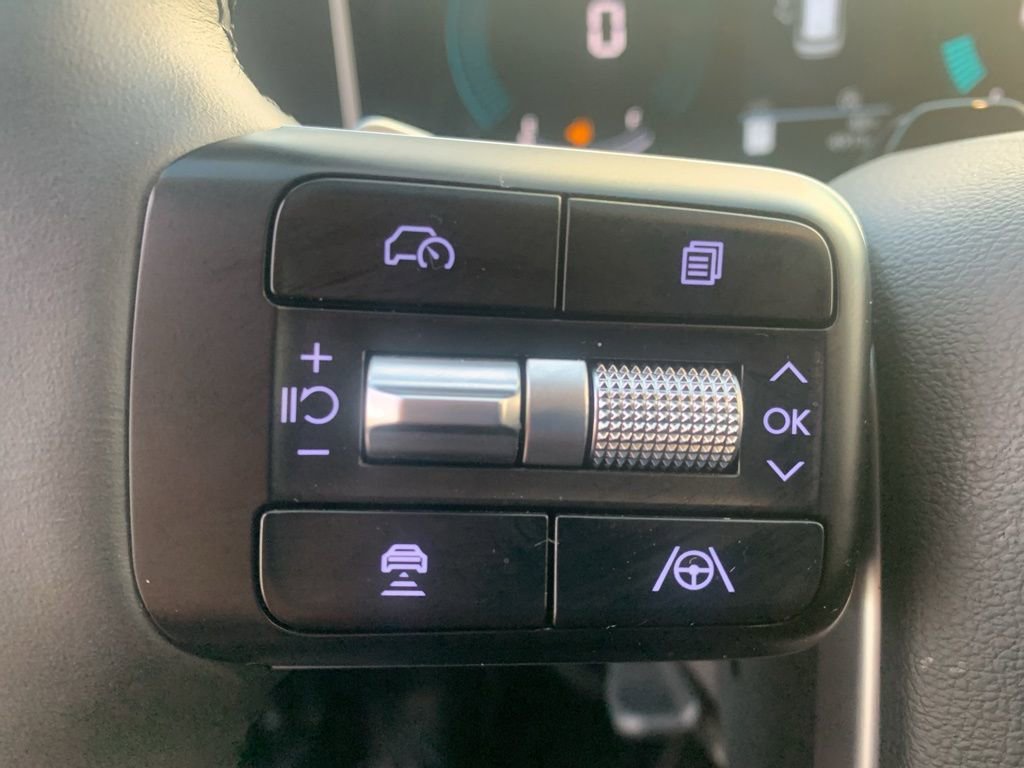 Used 2025 Hyundai Santa Fe SEL image 19