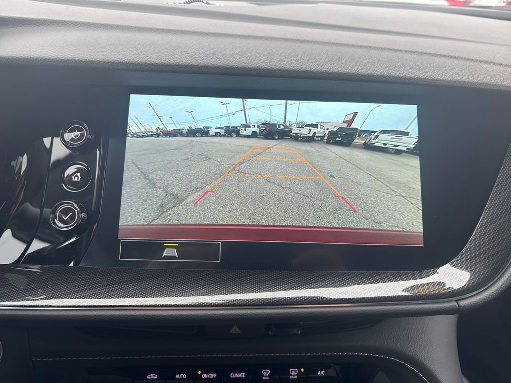 Used 2023 Buick Envision Essence image 25