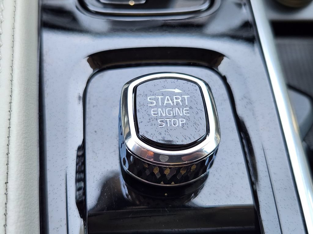 Used 2023 Volvo XC90 B6 Plus w/ Protection Package Premier AWD/4WD image 19