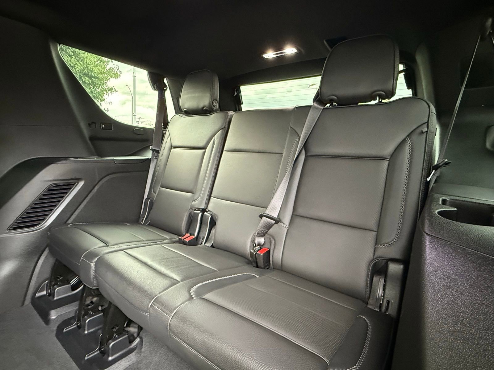 Used 2022 GMC Yukon Denali image 33