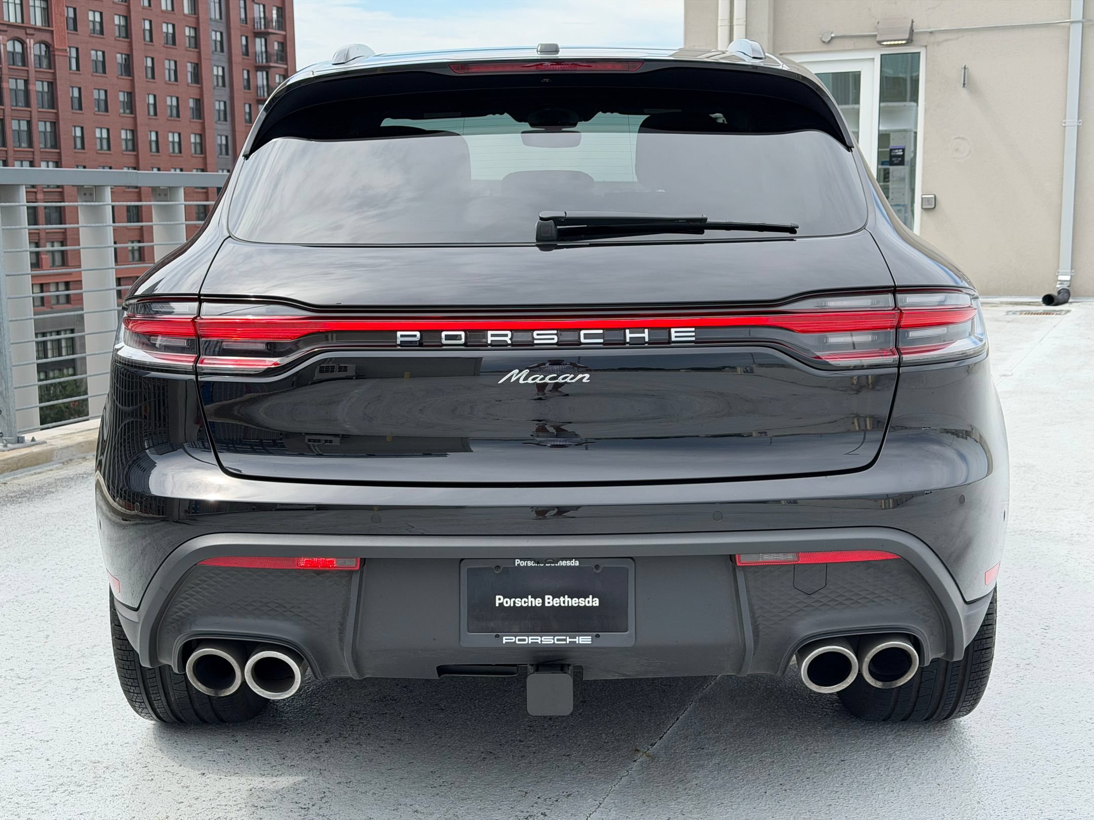 Certified 2026 Porsche Macan AWD/4WD image 10