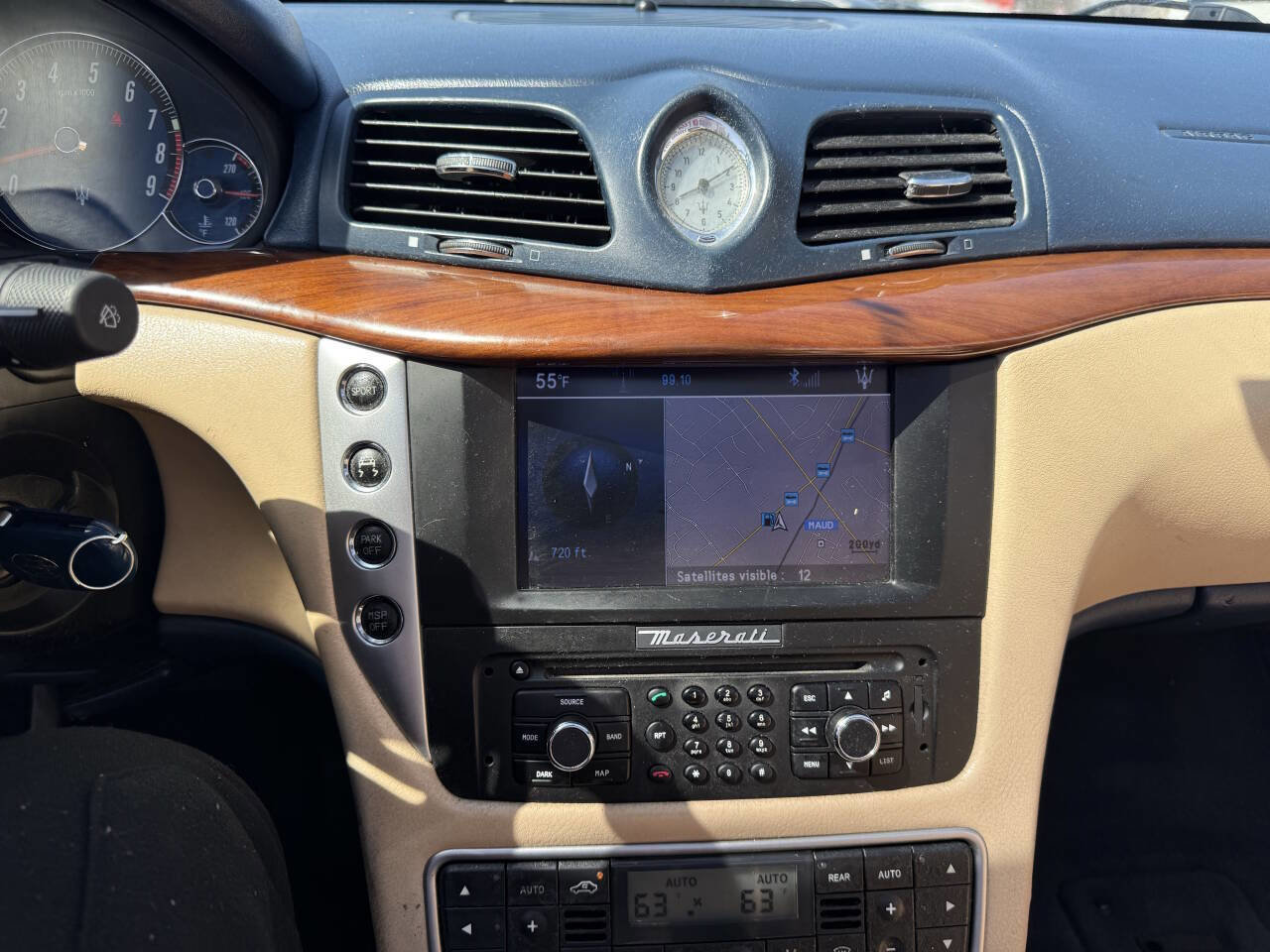 Used 2011 Maserati GranTurismo Convertible image 19