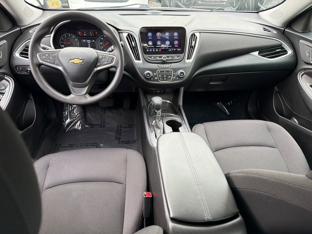 Used 2022 Chevrolet Malibu LT FWD image 14